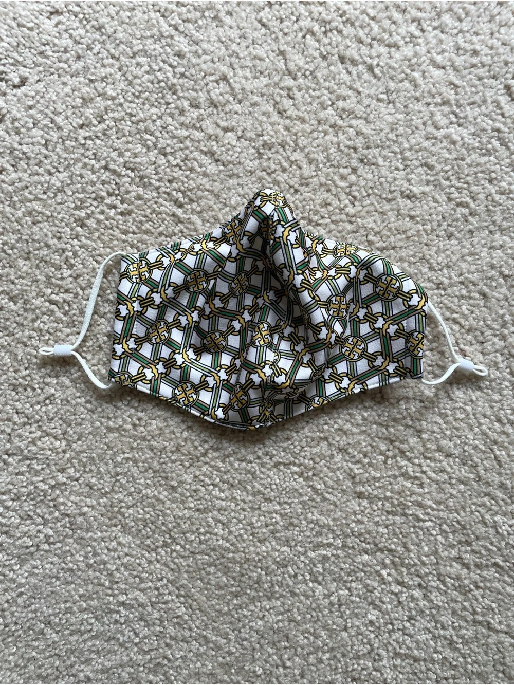 Tory Burch White Face Mask with Green and Gold Chain-Link Pattern